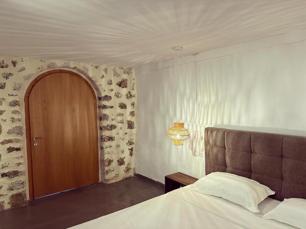 Lion'S Villa Vlorë Exterior foto